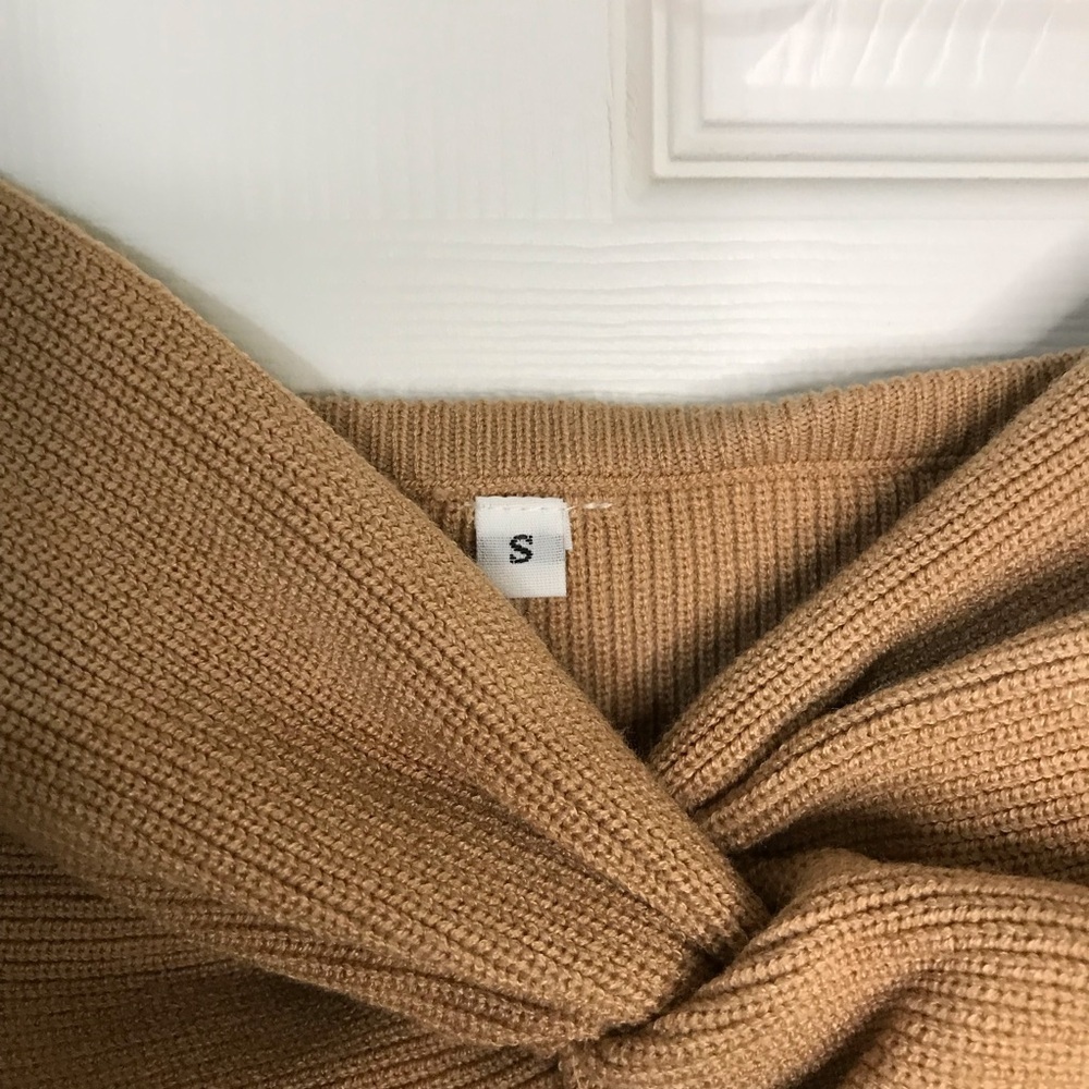 Women's Strapless Knit Bandeau Top - Picture 5 of 6